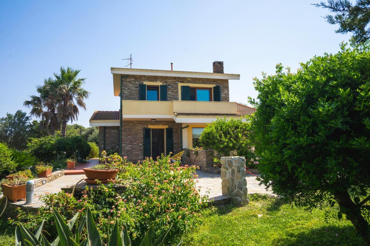 Villa Patrizia Stintino Luaran gambar